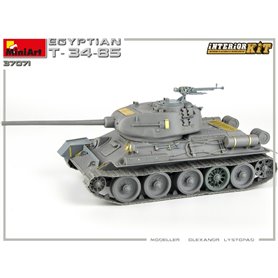 Mini Art 37071 Egyptian T-34-85 Interior