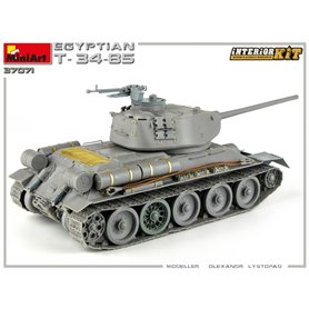 Mini Art 37071 Egyptian T-34-85 Interior