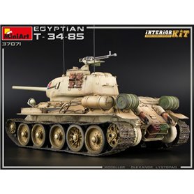 Mini Art 37071 Egyptian T-34-85 Interior