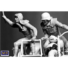 MB 1:35 DESERT BATTLE SERIES - SKULL CLAN - TO CATCH A THIEF