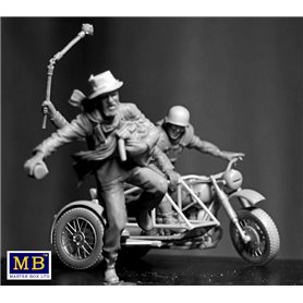MB 1:35 DESERT BATTLE SERIES - SKULL CLAN - TO CATCH A THIEF