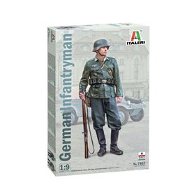 Italeri 1:9 German Infantryman