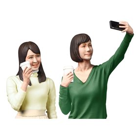 Tamiya 24356 Campus Friends Set 2 (plus scooter)