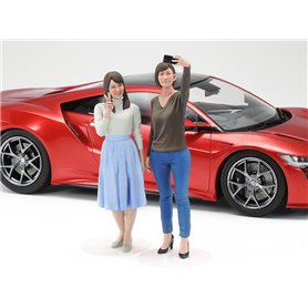 Tamiya 24356 Campus Friends Set 2 (plus scooter)