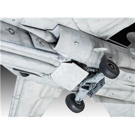 Revell 04974 1/72  EF-111A Raven