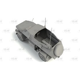 ICM 35110 Sd.Kfz. 247 Ausf.B, German Command Armoured Vehicle (100% new molds)