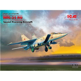 ICM 72176 MiG-25 RU, Soviet Training Aircraft