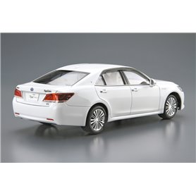 Aoshima 05952 1/24 Toyota GRS210/AWS210 Crown