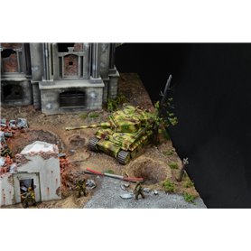 Italeri 1:72 Berlin 1945: the Reichstag conquest