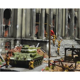 Italeri 1:72 Berlin 1945: the Reichstag conquest