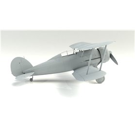 ICM 32043 Gloster Gladiator Mk.I with British Pilots in Tropical Uniform