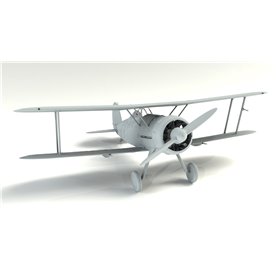 ICM 32043 Gloster Gladiator Mk.I with British Pilots in Tropical Uniform