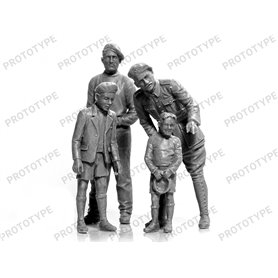 ICM 35647 WWII French Tank Crew (4 figures)