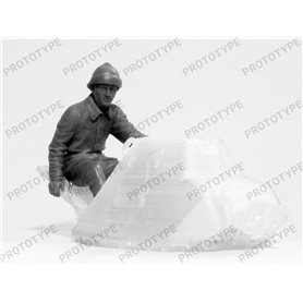 ICM 35647 WWII French Tank Crew (4 figures)