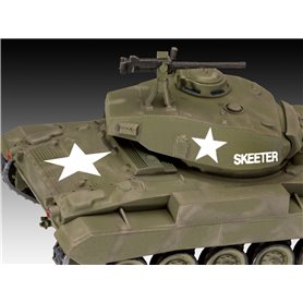 Revell 03323 1/76  M24 Chaffee