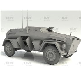 ICM 1:35 Sd.Kfz.247 Ausf.B - WITH CREW