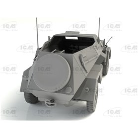 ICM 1:35 Sd.Kfz.247 Ausf.B - WITH CREW