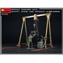 Mini Art 1:35 GERMAN TANKMEN WITH GANTRY CRANE AND MAYBACH HL 200 ENGINE