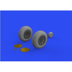 Eduard 1:32 P-40E wheels