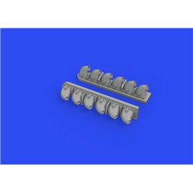 Eduard LOOK PLUS 1:32 P-40E L��Kplus