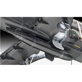 Revell 03852 1/32 BAe Hawk T2