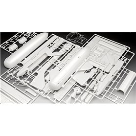 Revell 05674 40th Anniversary Space Shuttle with Booster Rockets