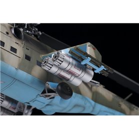 Zvezda 4812 Soviet Attack Helicopter MI-24P