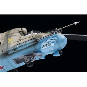 Zvezda 4812 Soviet Attack Helicopter MI-24P