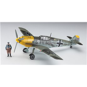 Hasegawa 1:48 Messerschmitt Bf-109 E-4/N + GALLAND FIGURE - LIMITED EDITION