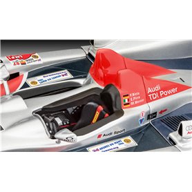 Revell 05682 1/24 Audi R10 TDI Le Mans & 3D Puzzle