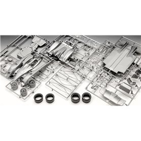 Revell 05682 1/24 Audi R10 TDI Le Mans & 3D Puzzle