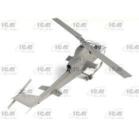 ICM 32060 + ICM 3001 AH-1G Cobra + Acrylic Paint Set