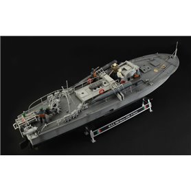 Italeri 1:35 M.A.S. 563/568 - WITH CREW