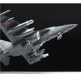 Zvezda 4818 Russian Light Bomber YAK-130 "Mitten"
