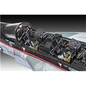 Revell 03847 1/32 F/A-18F Super Hornet