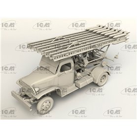 ICM 1:35 BM-13-16 ON G7107 BASE