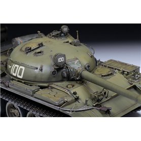 Zvezda 3622 T-62 Soviet Main Battle Tank  1/35