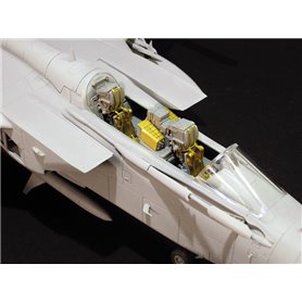 Italeri 2517 1/32 Tornado ECR