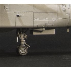 Italeri 2517 1/32 Tornado ECR