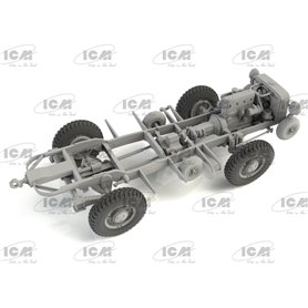 ICM 1:35 Laffly V15T - WWII FRENCH ARTILLERY TOWING VEHICLE