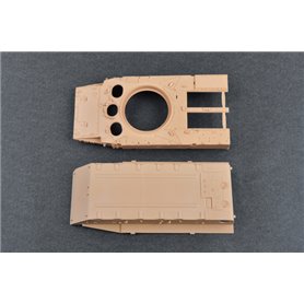 Trumpeter 1:32 BMP-3 W/ERA TILES AND COMBINED SCREENS - UNITED ARAB EMIRATES