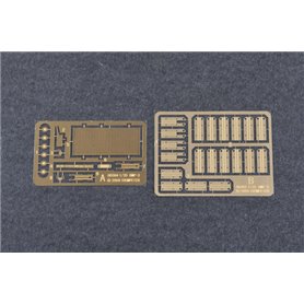 Trumpeter 1:32 BMP-3 W/ERA TILES AND COMBINED SCREENS - UNITED ARAB EMIRATES