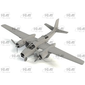 ICM 1:48 JD-1D - US NAVY UTILITY AIRCRAFT