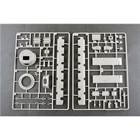 Trumpeter 1:35 T-100 - SOVIET HEAVY TANK