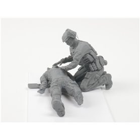 G&G Simulations 1:35 Operator NATO – medyk podczas pomocy