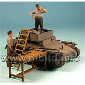 MB 1:35 GERMAN TANK REPAIRMEN - 1940-1944
