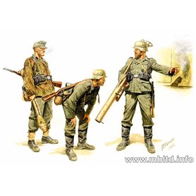 MB 1:35 GERMAN TANK HUNTERS - 1944