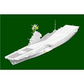 Trumpeter 1:700 USS Intrepid CV-11
