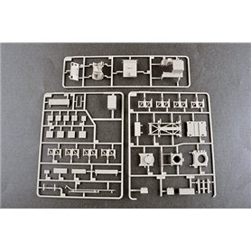 Trumpeter 1:72 M983 HEMTT AND M901 LAUNCHING SYSTEM W/MIM-104 PATRIOT SAM SYSTEM (PAC-2)