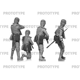 ICM35721 WWI Italian Infantry in armor (100% new molds)